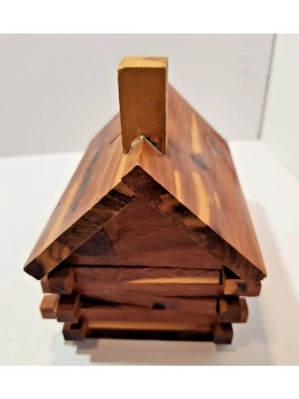 Vintage Log Cabin Cedar Bank - Las Vegas Nevada Souvenir With Stopper